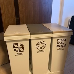 【引取り希望】ゴミ箱(3分別ワゴン)