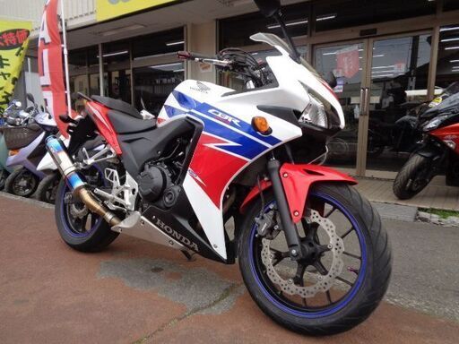 NO.4635　ＣＢＲ４００Ｒ　水冷４サイクルＤＯＨＣ２気筒４００ｃｃエンジン　ＦＩ　トリコロールカラー　☆彡