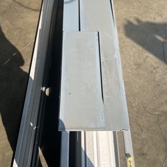 三和シャッター　角形1号　手動シャッター　ホワイト