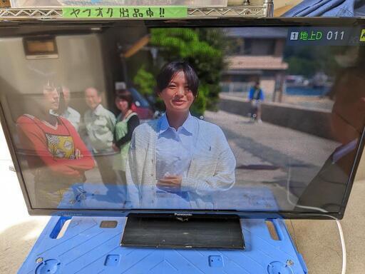 Panasonic 32型　液晶テレビ　TH-32C300　2015年製