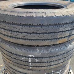 キャンター1.5トン　夏タイヤ　6本セット　残り溝バリバリ