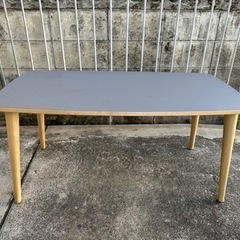 IKEA コーヒーテーブル　ローテーブル　1