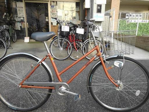 中古自転車２４５５　FUJI   ２６インチ　ギヤなし　オートライト　キッキーと音がならない後輪ローラーブレーキ\n錆びにくい部品：ハンドル・リム・ドロヨケ・前かご・前ブレーキ・チェーンケース