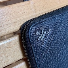 ★美品★【使用1週間未満】PRADA ジップアラウンド 長財布