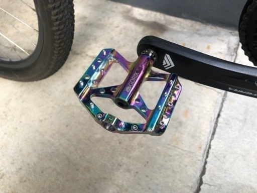 GT AGGRESSOR SPORT ガンメタル M size