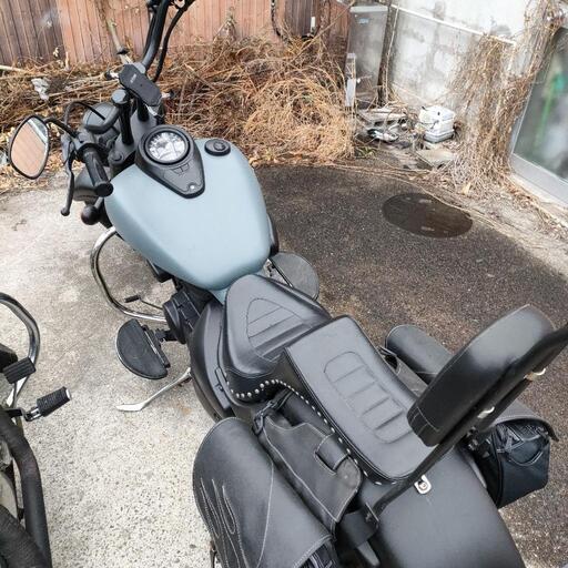 SUZUKI　実動車　イントルーダー400クラシック　カスタム多