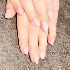 完璧なフォルムで一味違ったシンプルネイル💅 - 美容