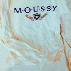 moussy白トレーナー