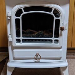 【無料！！】暖炉型 ファンヒーター 【定価11,990円】