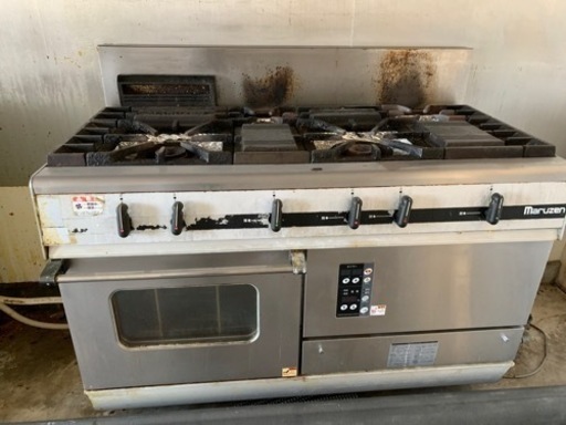 業務用冷凍冷蔵庫、オーブン付きガス台 業務用冷凍冷蔵庫、オーブン付きガス台