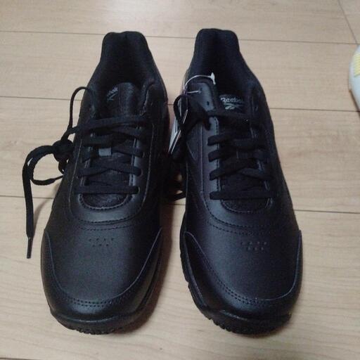 Reebok スニーカー 27.5cm 新品　2万円以上の商品です