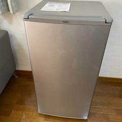 冷蔵庫 75L 2020年 1ドア AQUA AQR-8G シル...