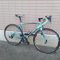 5月はじめまでに取引出来る方値引きします　bianchi inpulso ビアンキ インプルソ　ロードバイク　付属品付き