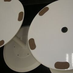 R488 人気白 円型 サイドテーブル、モダンサイドテーブル、2点セット 美品 φ45cm