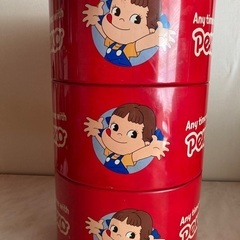 ペコちゃん　3段缶