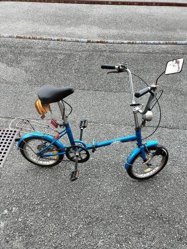 ちょっと珍しい古い折畳自転車