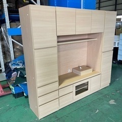 テレビ台値下げします。