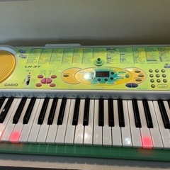 電子ピアノ  CASIO