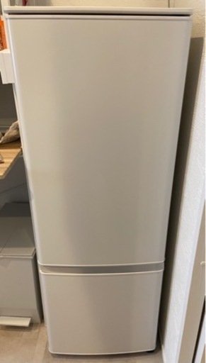 3/18締め切り　使用期間約8ヶ月　値下げしました　2022年製造　MITSUBISHI冷凍冷蔵庫