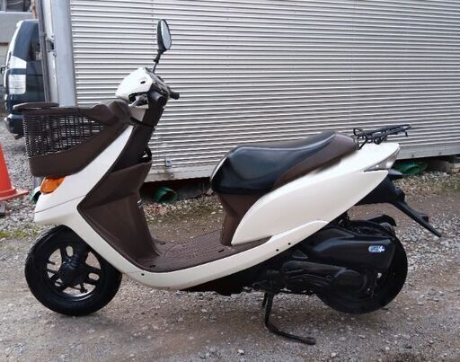 非常に良いエンジン。( Honda。)( Dio。)  AF68. (Chesta).   燃料噴射システム。 バッテリーは新品です。 フロントブレーキパッドは新品です。 リアブレーキパッドは新品です。 エンジンオイルは新品です。 フロントタイヤほぼ新品です。 リヤタイヤはほぼ新品です。 非常に良いエンジン。( Honda。)( Dio。) AF68. (Chesta). 燃料噴射