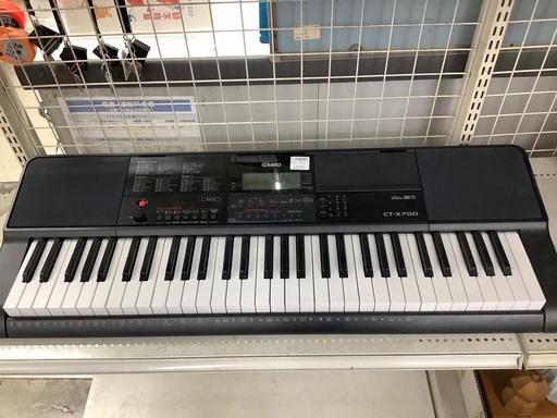 CASIO 電子ピアノ　電池式　2020年製