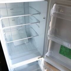 2020年式ヤマダ電機製/156L/冷蔵冷凍庫/YRZ-F15G1 