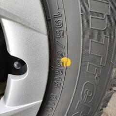 来年用にぜひ！特価です！　NorthTrek　スタッドレスタイヤ　195/65R15　91Q