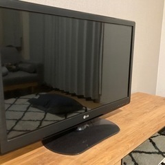 受付終了　32型テレビ　LG  2013年製
