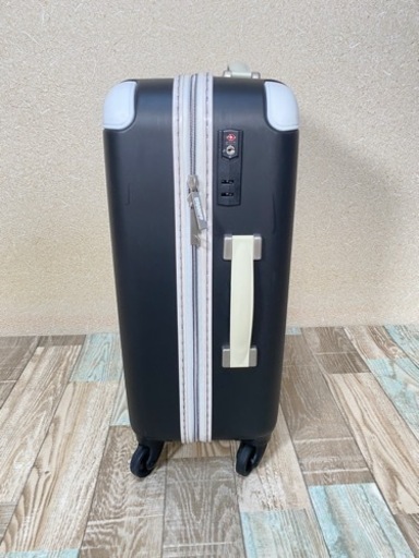 超特価激安 【美品】EGOIST ブラック 38L キャリーケース ノベルティ
