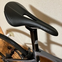 フルカーボンフレーム DURA-ACE 9100〜9200 搭載 ロードバイク