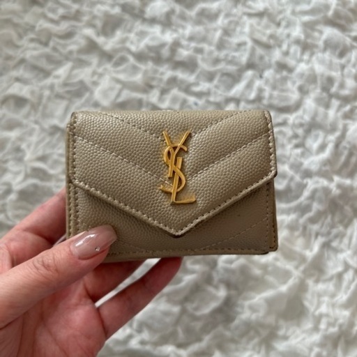 ysl 財布　ベージュ　淡色