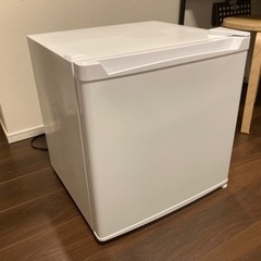 小型冷蔵庫　46L ホワイト　アイリスオーヤマ