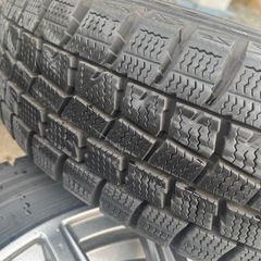 山9割！スタッドレスタイヤ4本 155/65R14