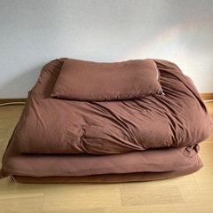 シングルサイズ　布団・枕セット