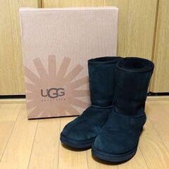 UGG　アグ　オーストラリア　クラシックショート　ムートンブーツ...