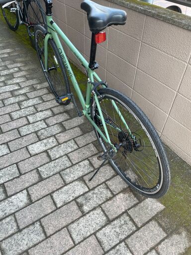 リサイクルショップどりーむ荒田店　No613 エコNo15838X アウターリミッツ　クロスバイク　定価３万円！　綺麗なマットカーキカラー♪　ギア切り替え付き♪ リサイクルショップどりーむ荒田店 No613 エコNo15838X アウター