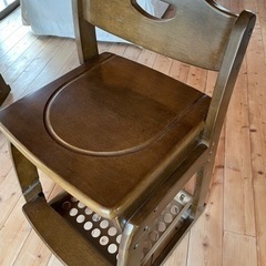コイズミ　椅子3