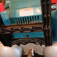 N3370　マキタ　エアコンプレッサ　AC461XLH　1週間保証　送料A　札幌　プラクラ南9条店　カード決済可能 N3370 マキタ エアコンプレッサ AC461XLH 1週間保証 送料A 札幌