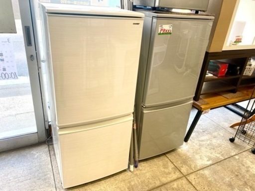 SHARP 2ドア 冷蔵庫 どっちもドア 2018 137L 学生 一人暮らし 中古 家電