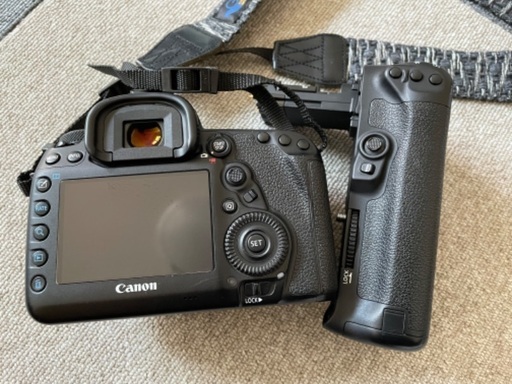 Canon 5D mark 4 + BG-E20バッテリーグリップ