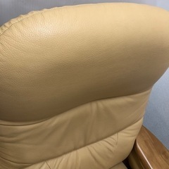 カリモク　karimoku  オットマン付き　リクライニングチェア