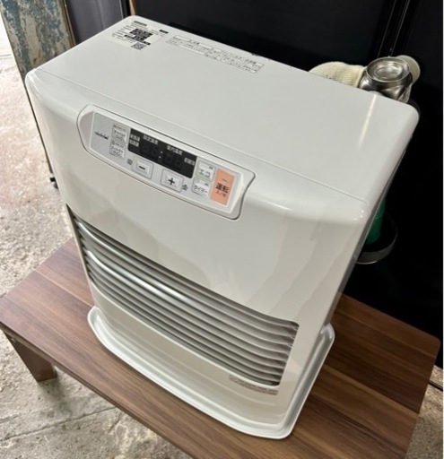 お引取り限定 19年製 トヨトミ FF式石油ストーブ 温風タイプ FF-V4502 動作良好 お引取り限定 19年製 トヨトミ FF式石油ストーブ 温風タイプ FF-V4502