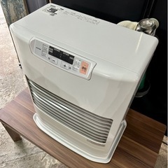 お引取り限定 19年製 トヨトミ FF式石油ストーブ 温風タイプ FF-