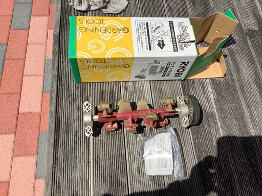 電動芝刈り機とサッチング歯のセットです【取り引き中です】