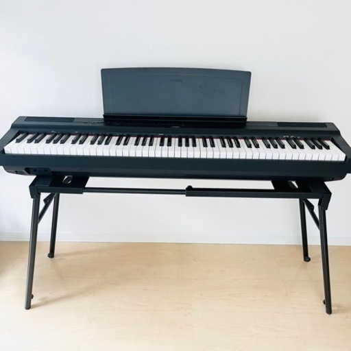 ヤマハ　電子ピアノ　88鍵盤　スタンド、ヘッドホン、スマートフォンケーブル付き　ほぼ未使用