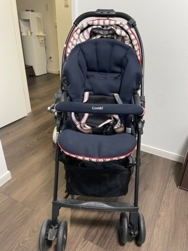 コンビ　Combi  ベビーカー　A型