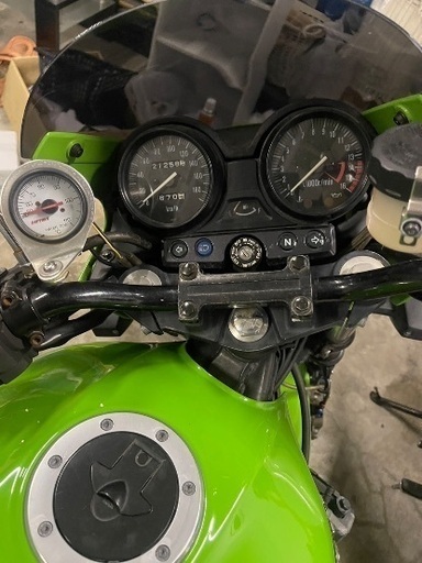 後日大幅値下げしまして再掲載致します！2000年式Kawasaki【ZRX400】ライムグリーン　走行21500km程 検査令和5年4月迄　値下げしました。