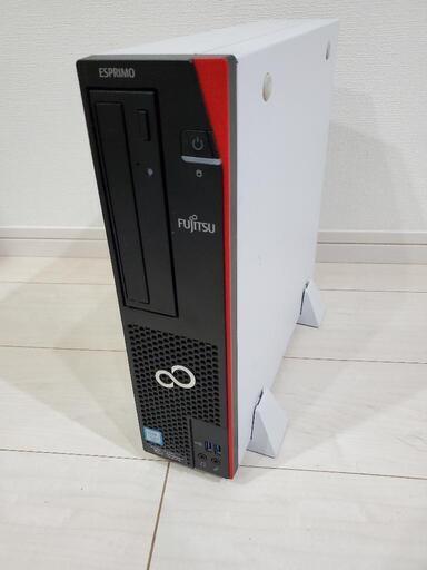 富士通　デスクトップ　本体のみ　Win11Pro