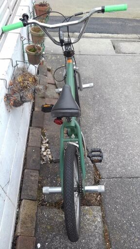 BMX・RUPTION【イギリスに本拠地を置く、Ruption ラプション】