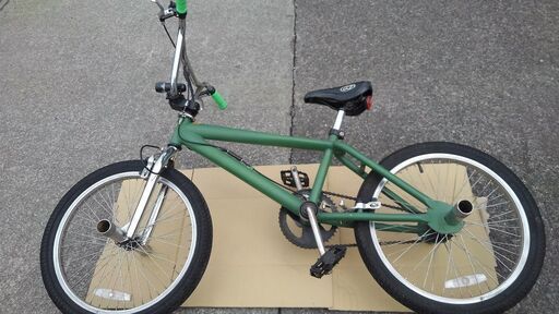 BMX・RUPTION【イギリスに本拠地を置く、Ruption ラプション】